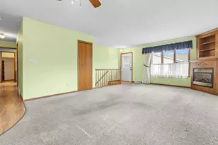 1008 Whispering Winds Pl, Onalaska, WI 54650 - Photo 5