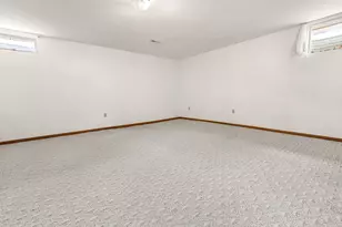 1008 Whispering Winds Pl, Onalaska, WI 54650 - Photo 15