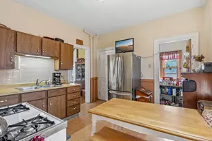 8425 W Lapham St, West Allis, WI 53214 - Photo 15