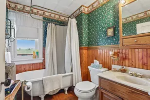 8425 W Lapham St, West Allis, WI 53214 - Photo 21