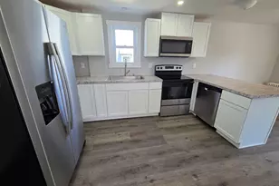 2230 S 10th St, Manitowoc, WI 54220 - Photo 17