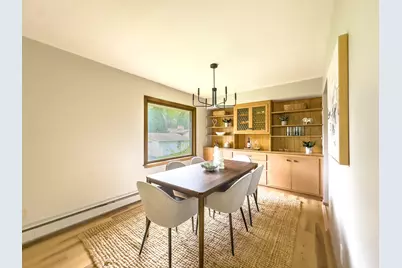 10731 W Keefe Ave, Wauwatosa, WI 53222 - Photo 11