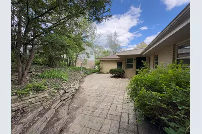 10731 W Keefe Ave, Wauwatosa, WI 53222 - Photo 27