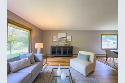 10731 W Keefe Ave, Wauwatosa, WI 53222 - Photo 9