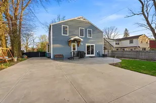 514 E Community Pl, Fox Point, WI 53217 - Photo 43
