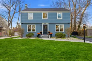 514 E Community Pl, Fox Point, WI 53217 - Photo 3