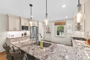4954 N Diversey Blvd, Whitefish Bay, WI 53217 - Photo 11