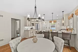 4954 N Diversey Blvd, Whitefish Bay, WI 53217 - Photo 7