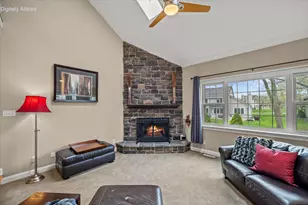 12355 W Whitaker Ave, Greenfield, WI 53228 - Photo 19