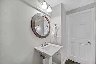 12355 W Whitaker Ave, Greenfield, WI 53228 - Photo 55