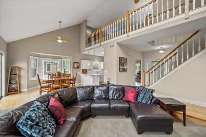 12355 W Whitaker Ave, Greenfield, WI 53228 - Photo 21