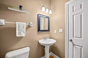 12355 W Whitaker Ave, Greenfield, WI 53228 - Photo 25