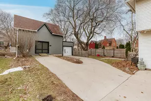 517 McCall St, Waukesha, WI 53186 - Photo 23