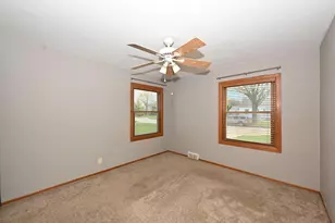 2627 S 75th St, West Allis, WI 53219 - Photo 17
