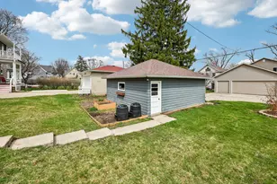 136 Teddy Ave, Hartford, WI 53027 - Photo 39