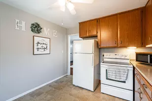 S14W22426 National Ave, Waukesha, WI 53186 - Photo 11