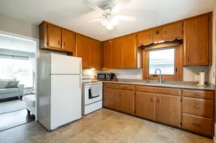 S14W22426 National Ave, Waukesha, WI 53186 - Photo 9
