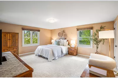 340 W Indian Creek Ct, Fox Point, WI 53217 - Photo 21