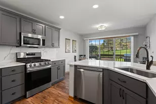 1626 Woodland Dr, Geneva, WI 53147 - Photo 9