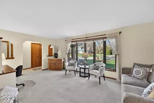 3445 E Elmwood Dr, Racine, WI 53405 - Photo 11