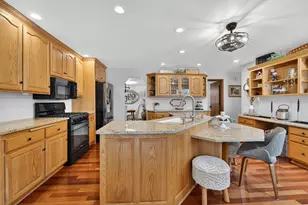 3445 E Elmwood Dr, Racine, WI 53405 - Photo 9