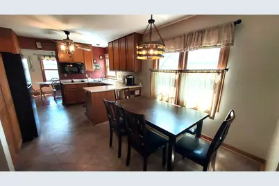 15415 W Fenway Dr, New Berlin, WI 53151 - Photo 13