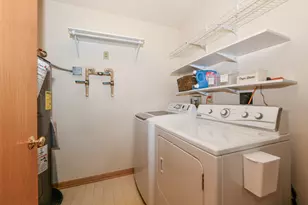 2409 Fox River Pkwy, Waukesha, WI 53189 - Photo 29