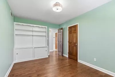 12024 W Woodcrest Cir, Franklin, WI 53132 - Photo 15