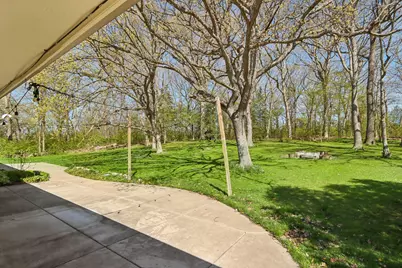 12024 W Woodcrest Cir, Franklin, WI 53132 - Photo 19