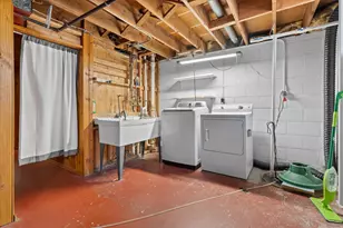 2951 S 101st St, West Allis, WI 53227 - Photo 19