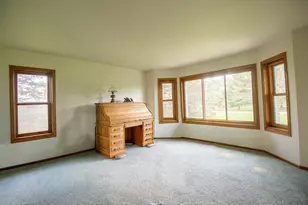 W204N4833 Lannon Rd, Menomonee Falls, WI 53051 - Photo 5