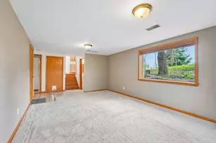 21715 Hillcrest Dr, Brookfield, WI 53186 - Photo 13