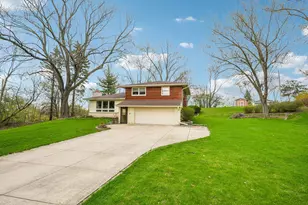 21715 Hillcrest Dr, Brookfield, WI 53186 - Photo 37