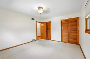 21715 Hillcrest Dr, Brookfield, WI 53186 - Photo 21