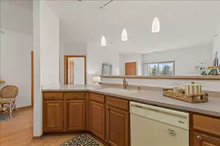 6000 S Buckhorn Ave, Cudahy, WI 53110 - Photo 7
