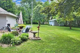127 S 3rd Ave, Plainfield, WI 54966 - Photo 3