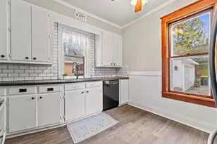 140 Spring St, Waukesha, WI 53188 - Photo 17