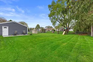 1254 Market Pl, Waukesha, WI 53189 - Photo 27