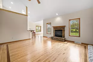 210 Hunters Xing S -, Slinger, WI 53086 - Photo 21