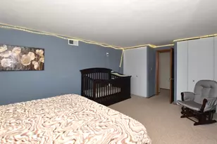 5132 S King Arthurs Ct, Greenfield, WI 53221 - Photo 19