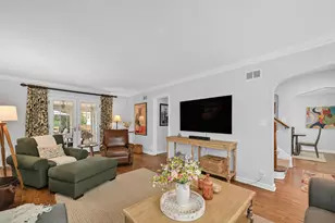 2162 N 74th St, Wauwatosa, WI 53213 - Photo 9