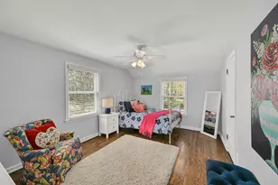 2162 N 74th St, Wauwatosa, WI 53213 - Photo 17