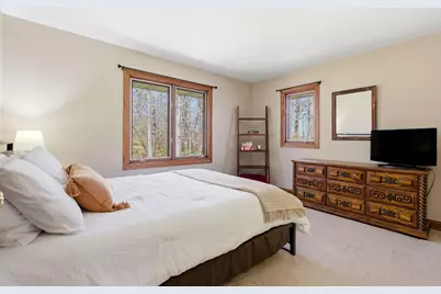 4550 W Thorncrest Dr, Franklin, WI 53132 - Photo 23