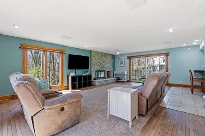 4550 W Thorncrest Dr, Franklin, WI 53132 - Photo 5
