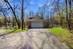 4550 W Thorncrest Dr, Franklin, WI 53132 - Photo 31