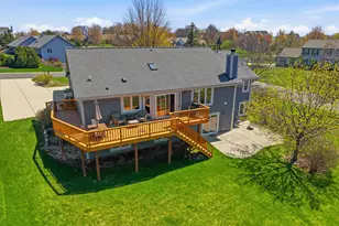 W136N6719 Claas Rd, Menomonee Falls, WI 53051 - Photo 41