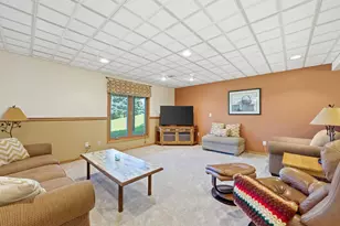 W136N6719 Claas Rd, Menomonee Falls, WI 53051 - Photo 25