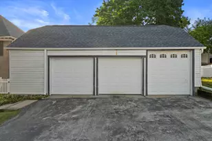 N86W16387 Appleton Ave, Menomonee Falls, WI 53051 - Photo 41
