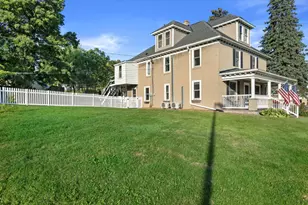 N86W16387 Appleton Ave, Menomonee Falls, WI 53051 - Photo 37