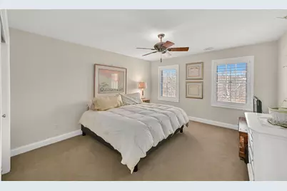 13300 N Silver Fox Dr, Mequon, WI 53097 - Photo 17